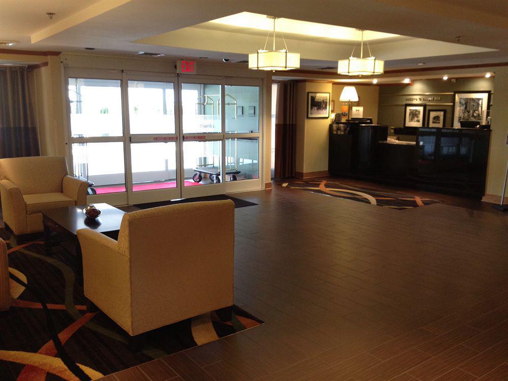 Hampton Inn & Suites Chapel Hill/Durham Εξωτερικό φωτογραφία