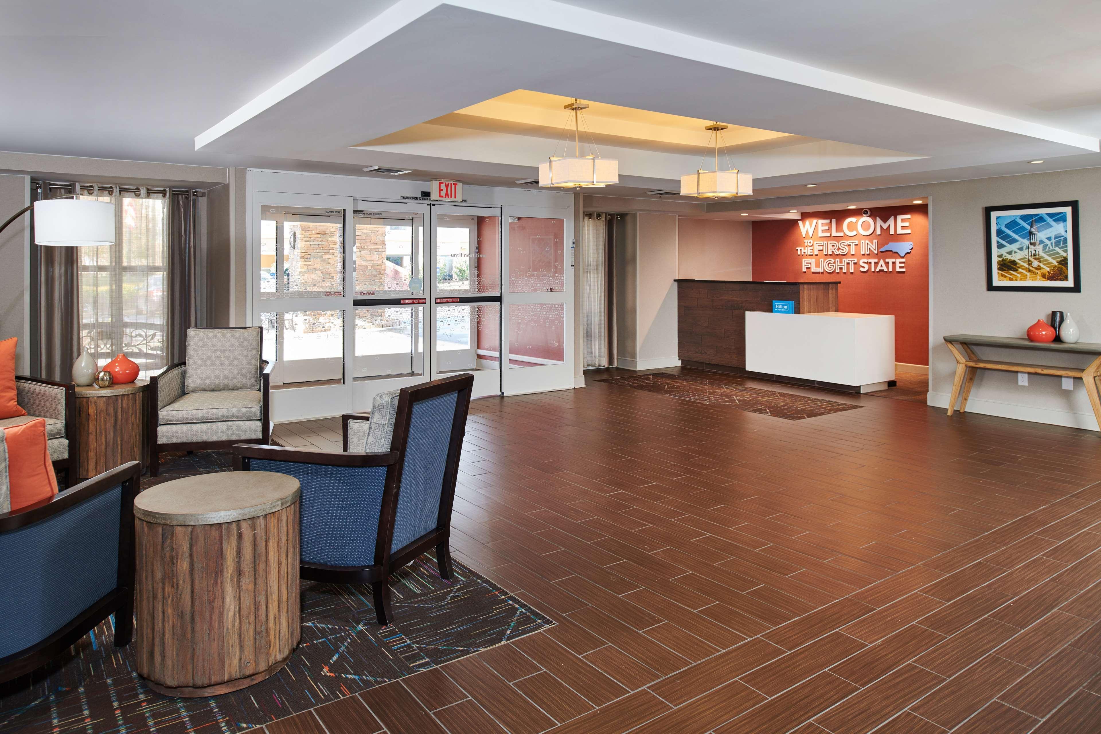Hampton Inn & Suites Chapel Hill/Durham Εξωτερικό φωτογραφία