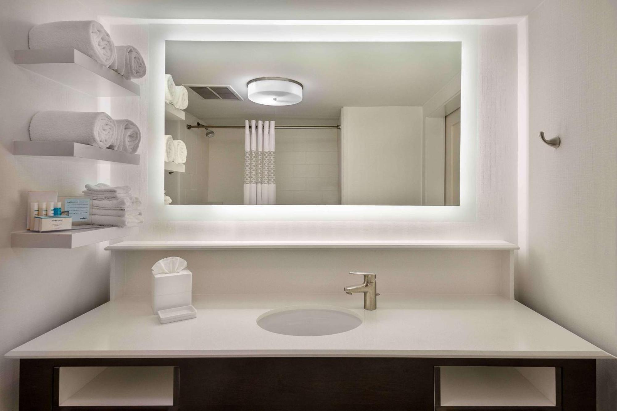 Hampton Inn & Suites Chapel Hill/Durham Εξωτερικό φωτογραφία