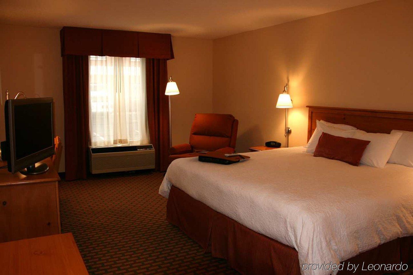 Hampton Inn & Suites Chapel Hill/Durham Δωμάτιο φωτογραφία