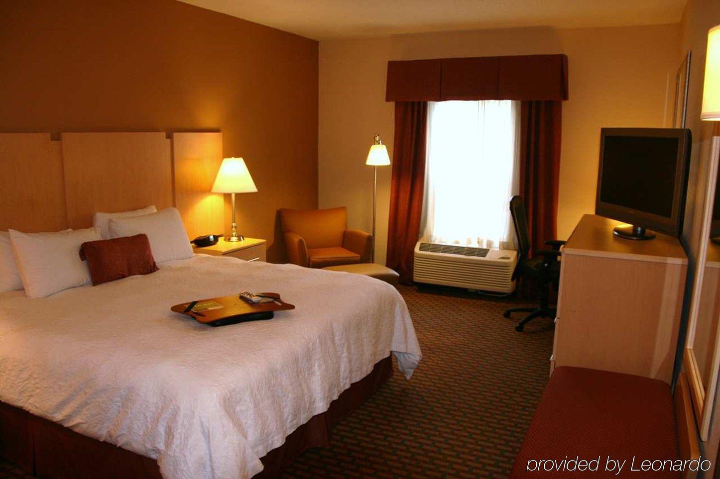 Hampton Inn & Suites Chapel Hill/Durham Δωμάτιο φωτογραφία